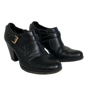 Born BOC Black Ankle Boots‎ Heeled Size 7 Style Z01503 Leather Strap Buckle Y2K